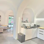 Design I Gewoelbe I Sanierter Pferdestall I Europapark I Boxspring I Nespresso I Terrasse I Parkplatz * Kippenheim