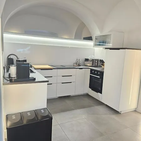 Design I Gewoelbe I Sanierter Pferdestall I Europapark I Boxspring I Nespresso I Terrasse I Parkplatz Apartmán