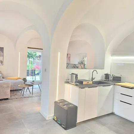 Design I Gewoelbe I Sanierter Pferdestall I Europapark I Boxspring I Nespresso I Terrasse I Parkplatz * Kippenheim